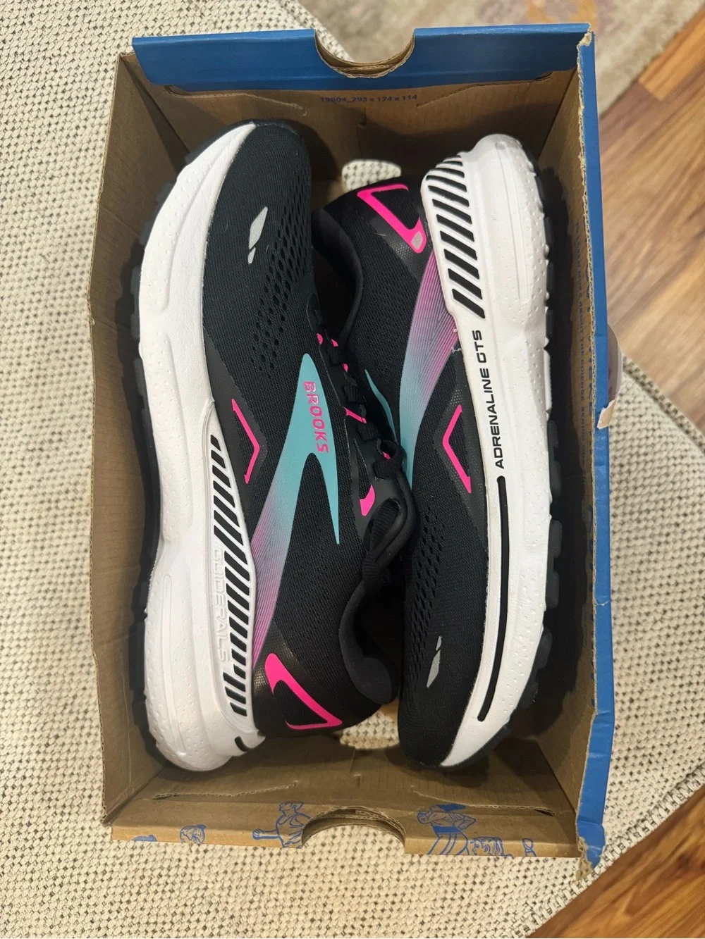 NWT Brooks Adrenaline GTS 23 GTX Women's Running Shoe - Black/Pink